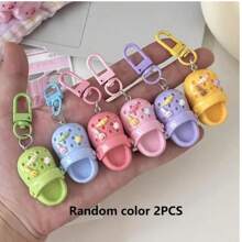 2 件套和 6 件套可选钥匙扣 - 创意树脂滑扣吊坠，是包包和背包的完美礼物，适合情侣和朋友，可爱卡通木屐造型，充满夏日趣味的创意钥匙扣包包吊坠，时尚单品，朋友礼物（款式和颜色随机）圣诞节、圣诞礼物、新年礼物 - 彩色 - 查看 10