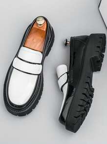 Scarpe casual da uomo con suola spessa, bicolore nero e bianco, stile coreano, stile inglese, mocassini