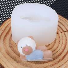 Recline Hugging Bear Silicone Mold, Minimalist And Multipurpose