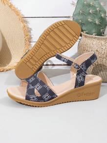 Women's Round Toe Platform Sandals, Strap Closure, Pendant Decor, Suitable For Commuting, Outdoor, Office, Campus, Elegant And Luxurious, Black And Gold Wedge Heels
