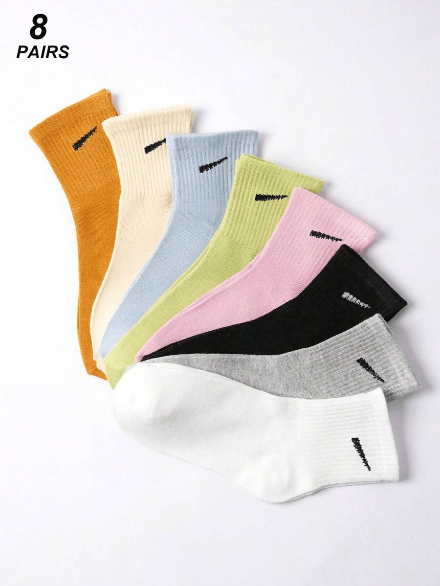 8 双多色女士休闲中筒袜，透气面料，舒适，适合日常、运动和通勤穿着
