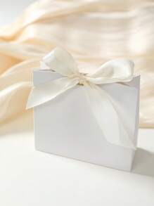 10 Stück weiße Kraftpapiertüten, weiß/gold/rote Schleifenband-Dekor Geschenktüten, Geburtstagsfest Geschenkverpackung, Hochzeitsgeschenkverpackung, Kosmetiktaschen, wiederverwendbare Geschenktüten für Geburtstag, Partys, Brautparty und Geschenke für Freunde, Geburtstagsfest-Gastgeschenke