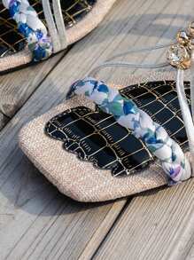 WRCVS 平底凉鞋，民族风串珠编织平底拖鞋，轻便沙滩人字拖，随意编织花卉图案，休闲夏日