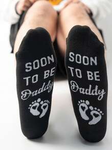 1 Pair Unisex Floral Pattern Design Socks, Men Women Sports Socks With Bottom Letter Black Fashionable Mid-Calf Crew Socks