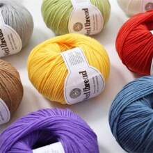 1 Set Of 10 Mixed Wool Yarn Skeins, Total Weight 1.1 Lbs, With Various Color Combinations Available. These Soft And Skin-Friendly Yarns Are Suitable For Sweaters, Scarves, Hats, And Other DIY Crafts.