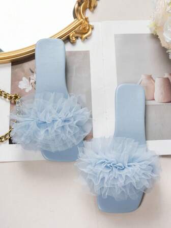 Plusstorlekar med bred vidd, platta sandaler för kvinnor med fyrkantig tå, slidesandaler, lämpliga för modefester, sammankomster, vardagskläder, multifunktionella sandaler i plusstorlek, charmiga sandaler med bred passform