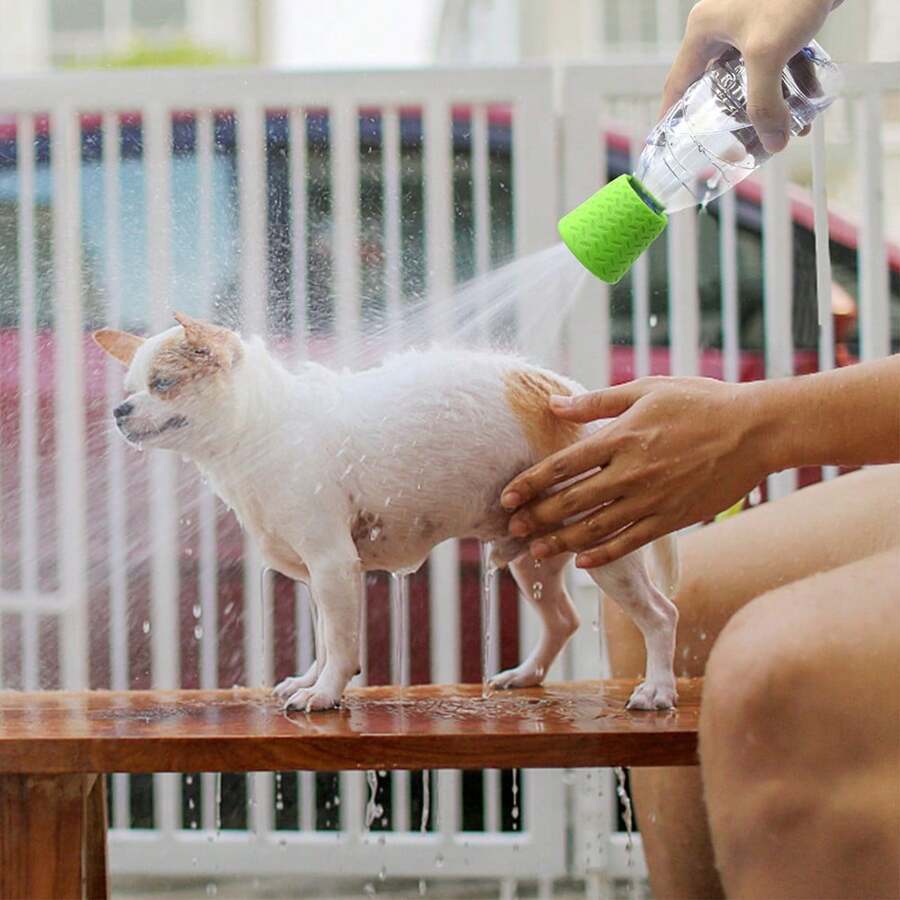 1个硅胶宠物淋浴喷头，便携式宠物洗澡淋浴工具，户外猫狗清洁和美容用品，通用水瓶淋浴喷头 - 彩色 - 查看 1