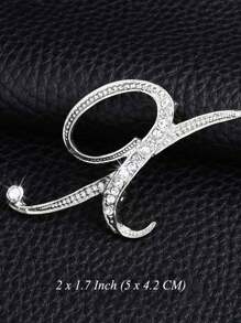 Vintage Versatile Men's English Letter Brooch, Suit Lapel Flower Badge, Unisex Fashionable Large Pin Clothing Accessory, High-End Suit Decoration, Sweater/Jacket Pins, Suitable For Parties, Weddings, Birthdays, Daily Wear, Holiday Gifts