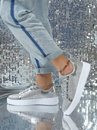 Silver Glitter Stylish Women's Casual Skateboard Sneakers, Glamorous Sporty Shoes Suitable For Party, Vacation, Daily Commute