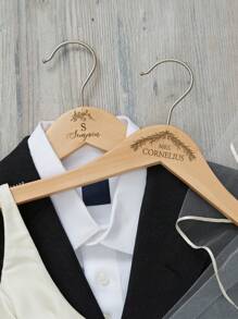1件装新郎新娘个性化婚礼衣架，木质新娘衣架，定制款“先生和太太”衣架，带蝴蝶结，适用于燕尾服、新娘派对、婚礼礼物，白色、黑色、金色、紫色、绿色、蓝色、粉色、宝蓝色蝴蝶结 - 蝴蝶結2 - 查看 4