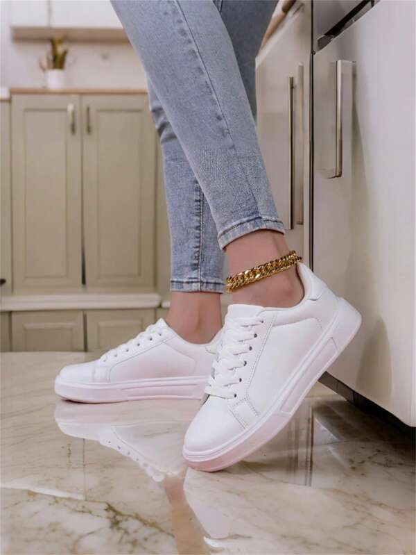 Zapatillas de lona transpirables de moda, zapatos casuales de estilo bajo y versátiles, suela blanda cómoda de estilo estudiantil, estética minimalista, antideslizantes, adecuados para el verano