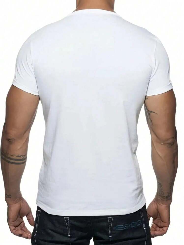 1 pièce T-shirt graphique vintage de voiture de course, t-shirt décontracté col rond pour hommes, en tricot 100% polyester avec un léger stretch, coupe régulière à manches courtes, convient pour le streetwear estival - Multicolore - Voir 4