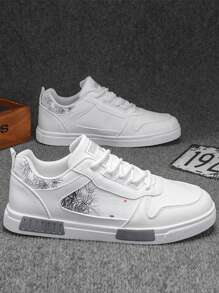 Men's Sneakers 2025 New Lightweight Soft Bottom Soft Surface Casual Sneakers Large Size 47 Black & White Patchwork PU Leather Waterproof Oil-Resistant Fashion Versatile Comfortable Non-Slip Outdoor Sports Leisure Shoes - White - View 1