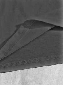 黑色加州风情印花圆领T恤 - 透气柔软，短袖，休闲户外穿着 - 男士休闲创意上衣 - 深灰色 - 查看 4