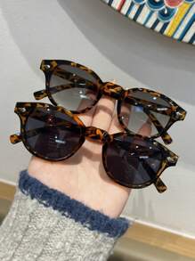 1pc/2pcs/3pcs Women Fashion Sunglasses, 2025 New Retro Mini Frame Sunglasses, Metal Hinge, Suitable For Daily, Party, Music Festival Fashionable Shade Elegant Outfit Family Outings Travel Vacation Holiday For Summer Beach Vacation,Outdoor,Travel