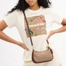 Coach กระเป๋าถือบ่าสำหรับผู้หญิง กระเป๋าสะพายข้างผู้หญิง กระเป๋าคลัทช์โฮโบมีซิปปิดและสายสะพายถอดได้ - สีน้ำตาล - ดู 4