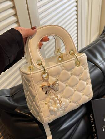 Fashionable New Women's Handbag, Solid Color Minimalist PU Leather Small Square Bag, Elegant Chic Suitable For Dating, Shopping, Versatile, Comes With Scarf, Bow, Pearl Accessories, Great Gift For Valentine's Day, Elegant Pearl Bag, Best Mother's Day Gifts Women