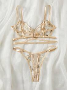 Women's Skin-Friendly Embroidered Floral Sexy Mature Lingerie Set