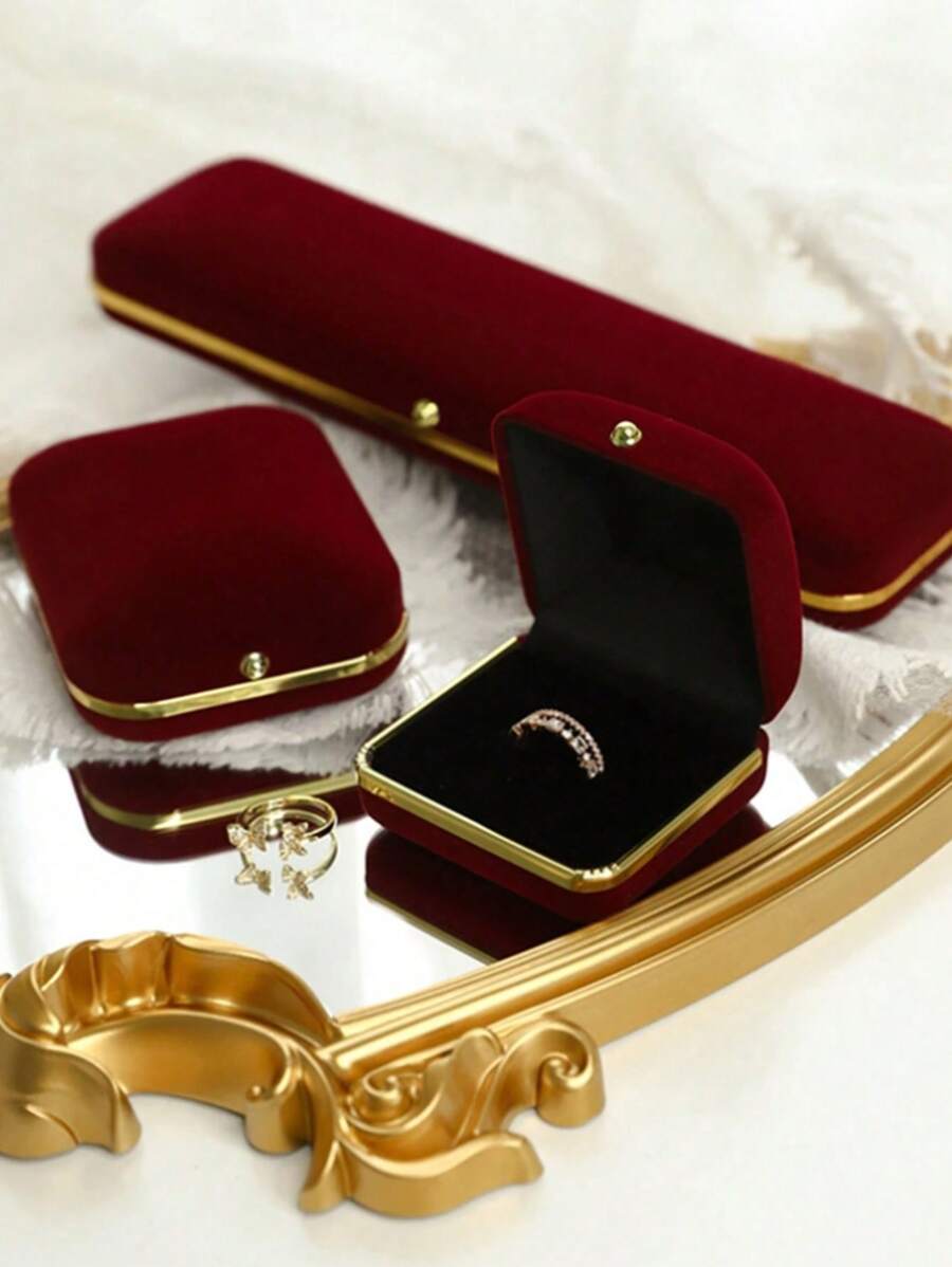1pc Red Velvet Jewelry Box For Rings, Bracelets, Necklaces & Earrings Storage And Display Valentine Day