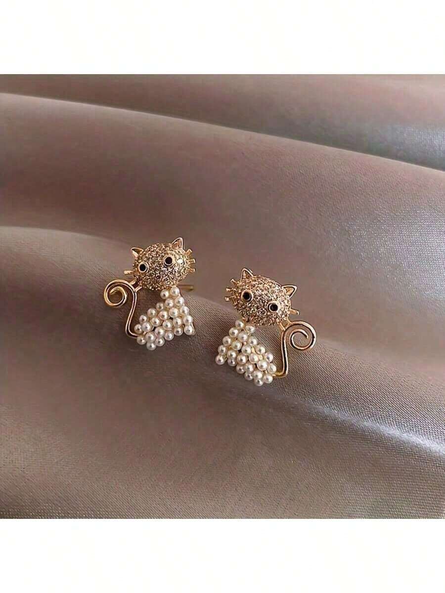 1 Pair Stylish Minimalist Rhinestone Cat Stud Earrings - Yellow Gold - View 1