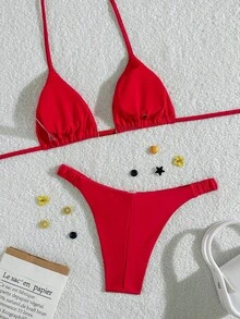 女士纯色三角比基尼两件套，中间有金属配件，适合海岛度假摄影，适合夏季海滩