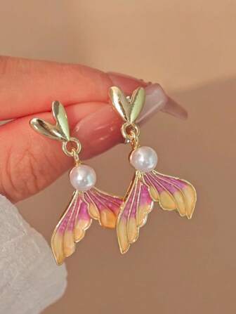 1 对时尚简约优雅心形仿珍珠紫渐变美人鱼尾巴耳环，适合女性日常和节日佩戴