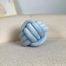 天蓝色装饰抱枕球结抱枕适用于家居椅子沙发美观圆形天鹅绒打结抱枕垫