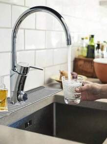 1pc Silicone Kitchen Sink Tray With Drainage Spout, Kitchen Faucet Sink Splash Guard, Silicone Faucet Water Catcher Mat, Sink Draining Pad Behind Faucet, Rubber Drying Mat, For Kitchen & Bathroom Countertop Protect, Kitchen Supplies, Bathroom Accessories, Kitchen Organizer, Household Kitchen & Bathroom Accessory ﻿,Gift For My Mother,Silicone Mat,Mother's Day,Household Items,Kitchen Gadgets - Multicolor - View 3