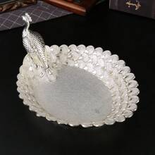 1pc Elegant European-Style Gold Peacock Feather Pattern Metal Serving Tray - Luxury Fruit, Salad And Dessert Service Tray, Ideal For Home, Kitchen And Dining Room Use