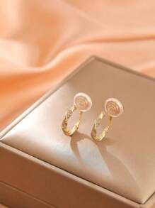 1 Pair Fashion Zirconia Circle Copper Earrings For Women, Clip-On No Piercing High-Quality Shiny Earrings Suitable For Daily Wear