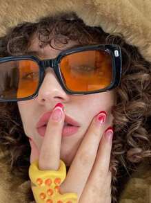 1 件女士橙色切片方形铆钉个性化旅行度假时尚眼镜，适合日常佩戴 - 黑色 - 查看 1