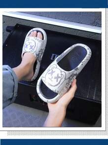 1 双/夏季男士卡通熊图案印花软底时尚凉爽家居户外拖鞋，防滑速干露趾拖鞋，适合室内散步和浴室淋浴，适合青少年夏季休闲或户外运动或度假旅行或毕业礼物或生日礼服配饰 - 印花款 - 查看 4