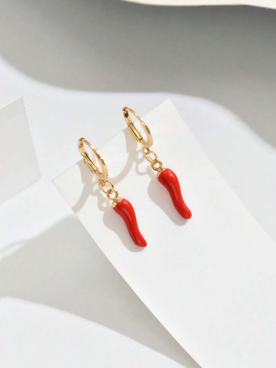 1 para małych kolczyków w kształcie papryczki chili, odpowiednich do codziennego noszenia kobiet