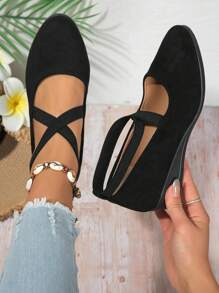 Zapatos de mujer de talla grande, de estilo vintage europeo y americano para la primavera/verano 2025, con puntera cuadrada, cuña baja, correa elástica cruzada y apertura baja