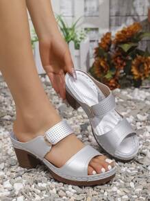 Women's European And American Style Platform Chunky Heel Open-Toe Sandals - Silver - View 4