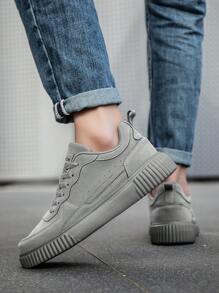 Men's Simple Vintage Lightweight Grey Low-Top Flat Anti-Slip Couple Casual Skateboard Shoes, Street Lace-Up Comfortable Leisure Sneakers For Daily Wear - Grey - View 10