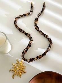 Monlansher 1 pezzo Collana con pendente in acciaio inossidabile di alta gamma e di ultima moda con stampa leopardata, con vari disegni alla moda come stelle marine, conchiglie, ricci di mare, simbolo a fiamma, stile semplice ed esagerato in metallo, adatta per le donne