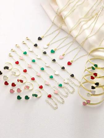 全新设计优雅蝴蝶首饰套装，包括项链、戒指、手链、创意心形配饰