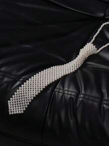 قطعة واحدة ربطة عنق كورية النمط للنساء، إكسسوار تنكري، إكسسوار زفاف، ربطة عنق زخرفية، ربطة عنق مصنوعة يدويًا من اللؤلؤ المنسوج، ربطة عنق مفرغة، تناسب القميص، طوق كاذب، ربطة عنق مسطحة مصنوعة يدويًا من خرز منسوج ومطرز باللؤلؤ المفرغ، متعددة الاستخدامات، طوق ربطة عنق كاذبة وشاح زخرفي، مناسب للمناسبات والحفلات والأعراس والمسارح والشاطئ والعطلات والاستخدام اليومي مع الفساتين لديكور عيد الميلاد