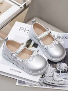 1 Pair Simple Solid Color Fashionable Pearl Bow Hook And Loop Mary Jane Flat Shoes For Girls - Silver - View 1