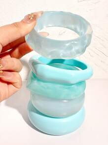 1pc Fashionable Light Blue Resin Bracelet, Elegant & Sexy, Suitable For Women In Daily Casual Wear, Outdoor Parties, Can Be Given As Gift To Friends, Family, Sisters