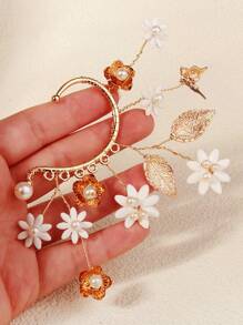 1 Golden Ear Clip Butterfly Ear Clip Bridal Headpiece Retro Female Hair Accessories Antique Style High End Wedding Ear Hanging