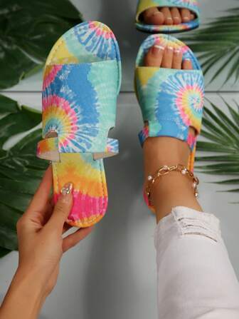 Abstract Colorful Rainbow Women's Flat Sandals, Strap Fashion Colorful Beach Shoes