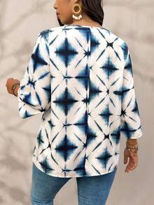 Plus Size Crew Neck Long Sleeve Allover Print Simple Casual Blouse - White - View 2