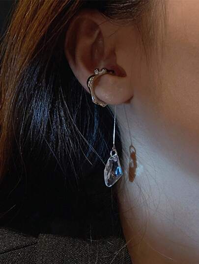 1 Pair Minimalist Transparent Very Chic Ear Cuff Earrings For Women