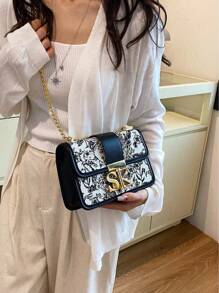 Letter Design Women's Fashion Multi-Compartment Flap Shoulder Messenger Bag - Black - View 5