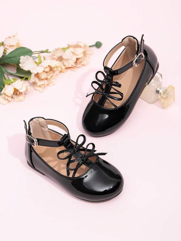 Novos sapatos Mary Jane de bico redondo para meninas, sapatos de princesa adequados para casamento, performance, festa, combinação diária, sapatos para meninas com decoração de laço preto e sola antiderrapante, casuais