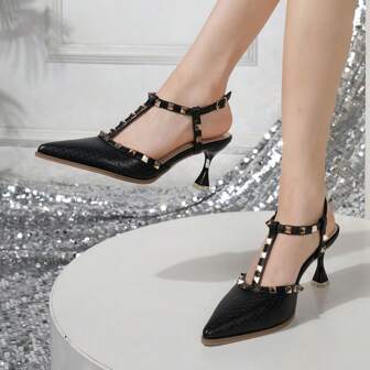 2025 新款时尚欧美性感高跟尖头铆钉扣带女鞋