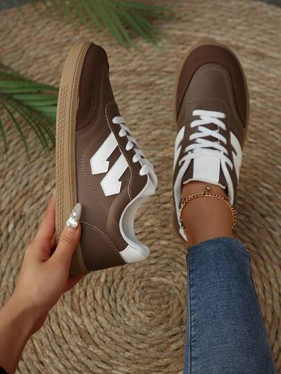 1 Pair Women's Skateboard Style Lace-Up Geometric Color Block Hiking Outdoor Sneakers, Modern Personalized Fashion Casual Sports Shoes For Daily Wear
