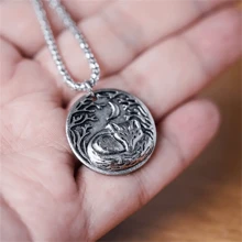 1 pieza Collar colgante de zorro durmiendo en la luna elegante para mujeres, accesorio de joyería de moda y único